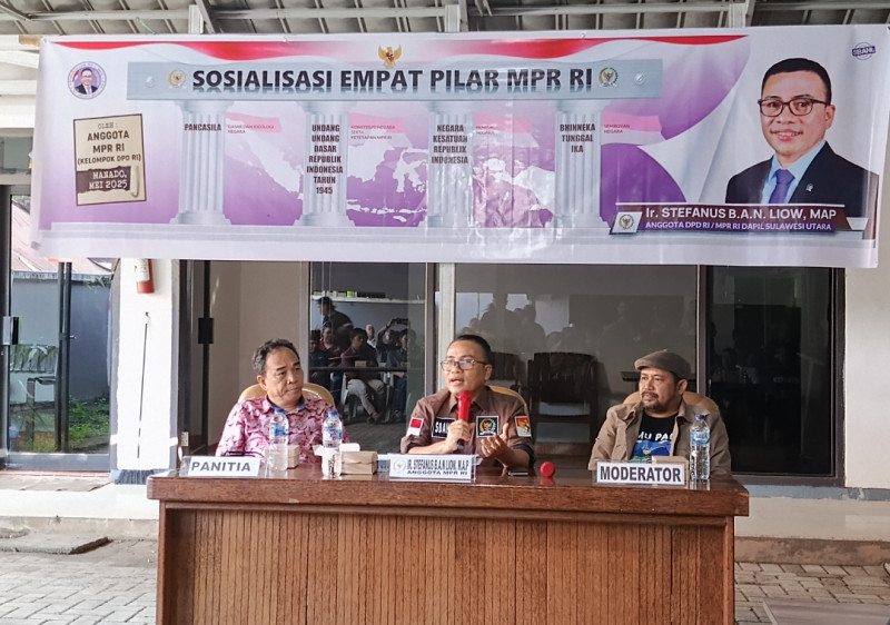 Gelar Sosialisasi Empat Pilar Bersama Insan Pers, Stefanus B. A. N. Liow Sampaikan Hormati Nilai-nilai Pancasila