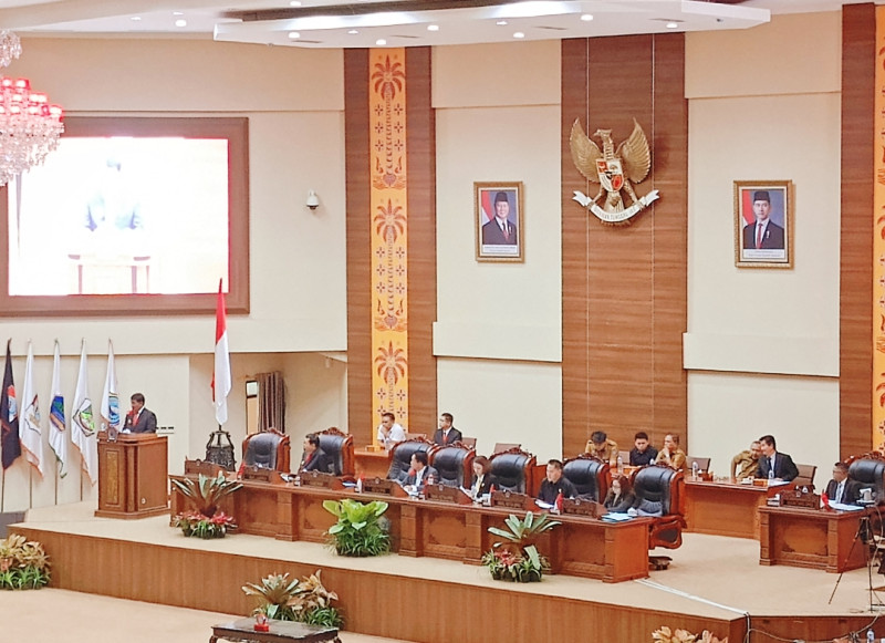 DPRD Sulut Gelar Paripurna LKPJ TA 2024, Begini Sambutan Gubernur Yulius Selvanus