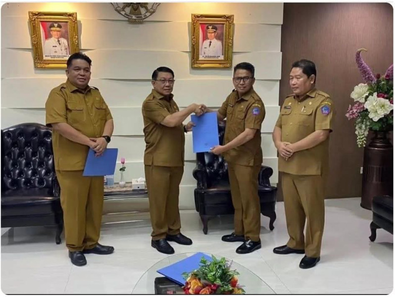 Gubernur Yulius Resmi Tunjuk Dr. Denny Mangala Sebagai Plh Kadis Kominfo Sulut
